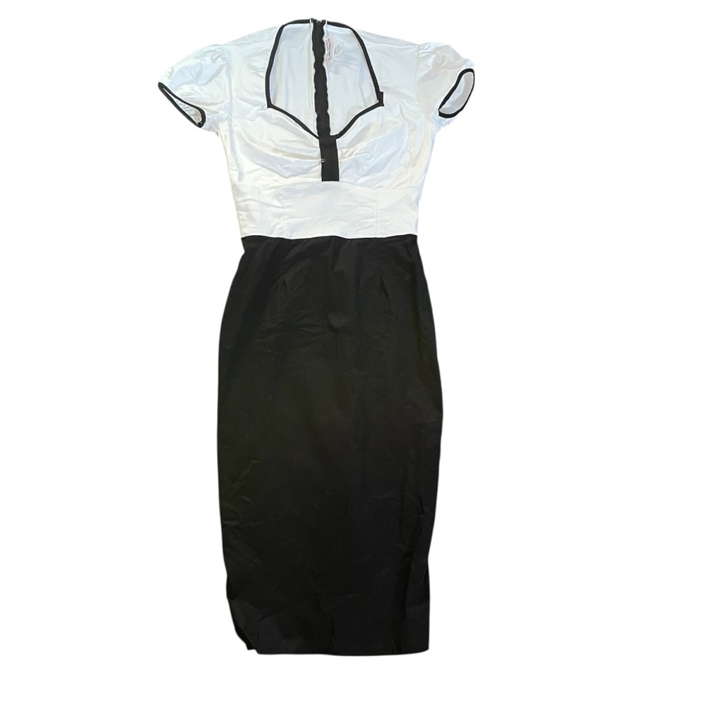 Deadly Dames Elegant Black and White Dress